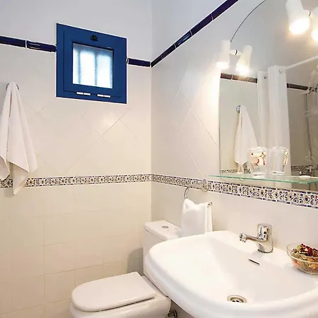Дом отдыха Sofia, Central 3 Bed In Puerto Del Carmen *