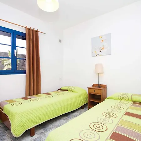 Sofia, Central 3 Bed In Puerto Del Carmen * Puerto del Carmen (Lanzarote)
